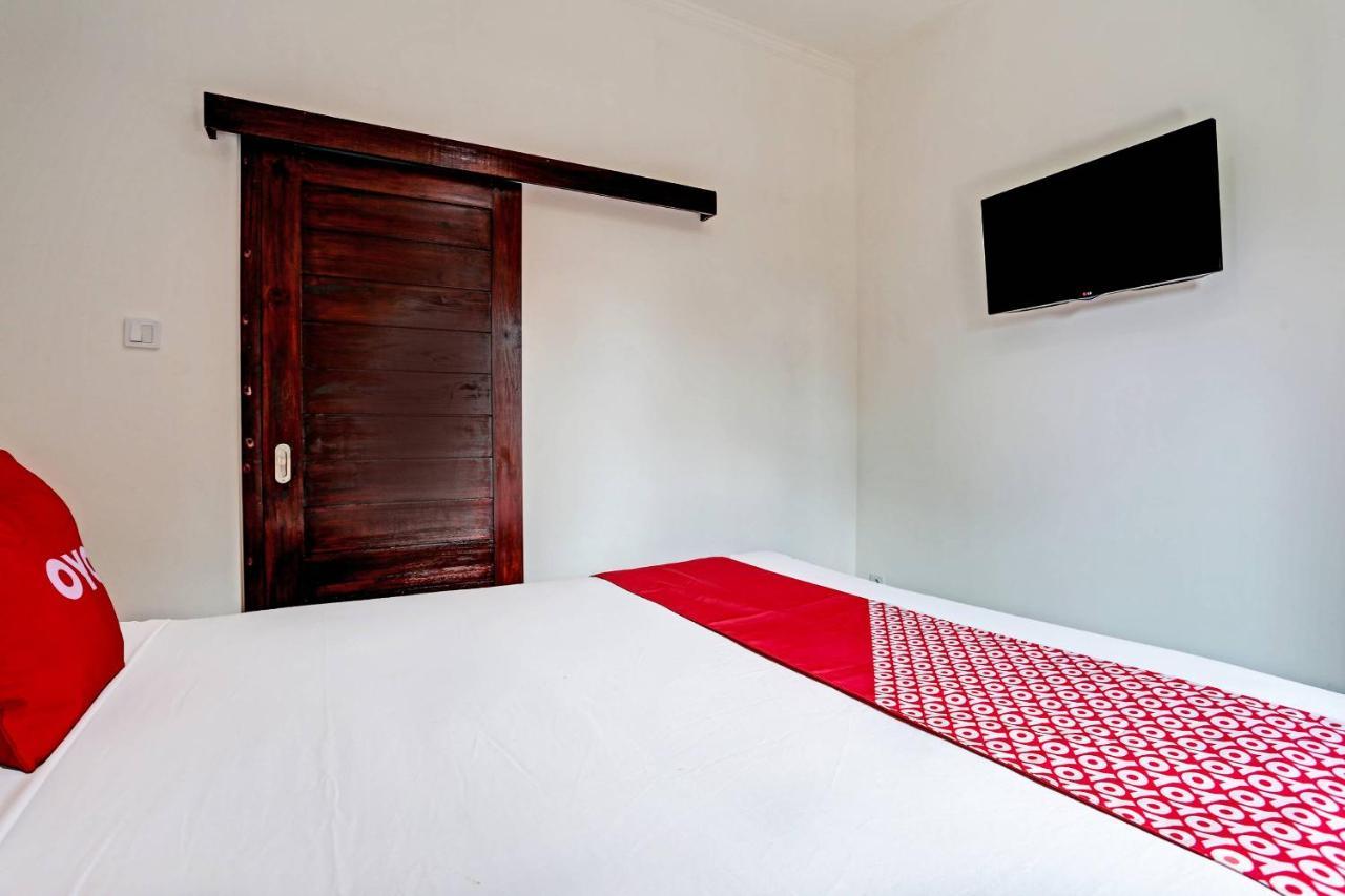 Oyo 91080 Kubu D&D Guesthouse Seminyak Exterior foto